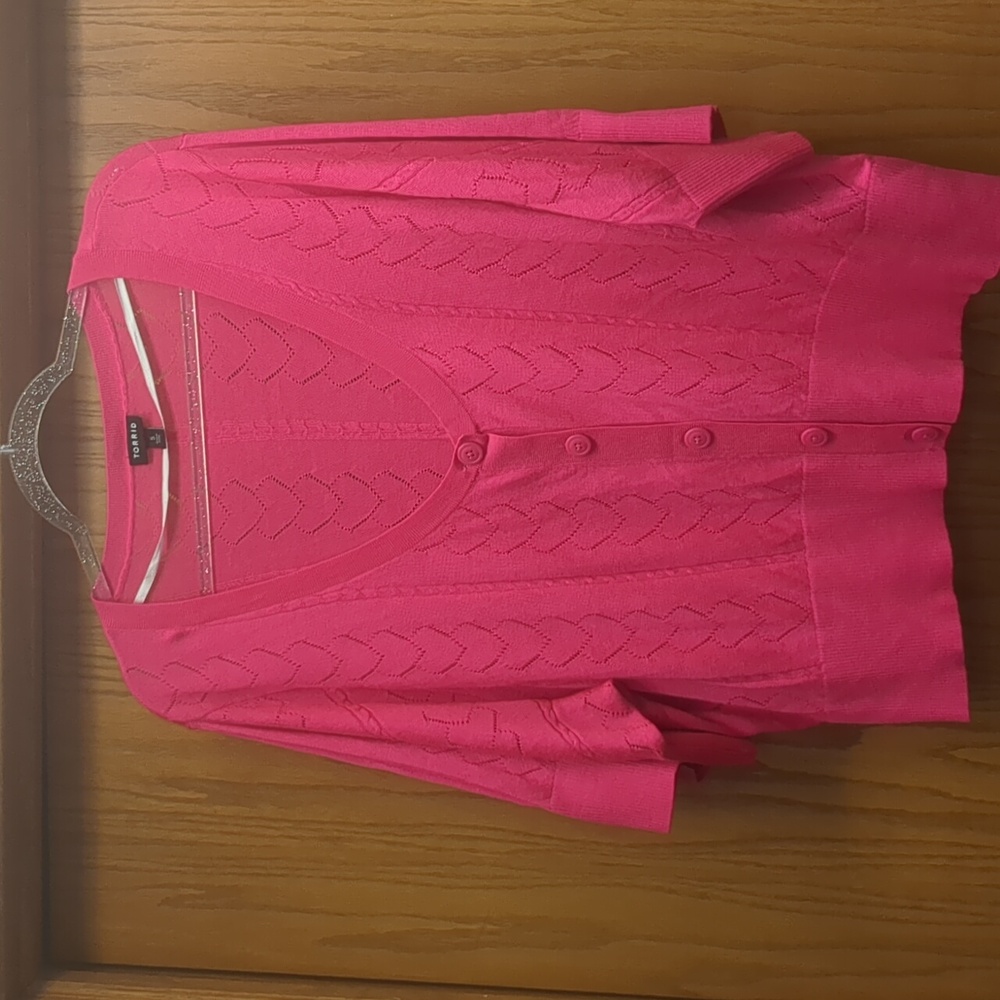 Torrid hot pink heart knit cardigan. Plus Size 5